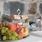 Aquas Bed and breakfast 3*